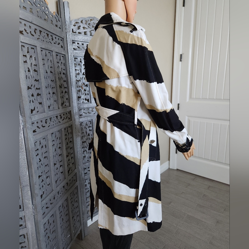 Black/White/Tan Black/White/Tan Zebra Pattern Printed Coat/Trench Coat - Picture 9 of 11